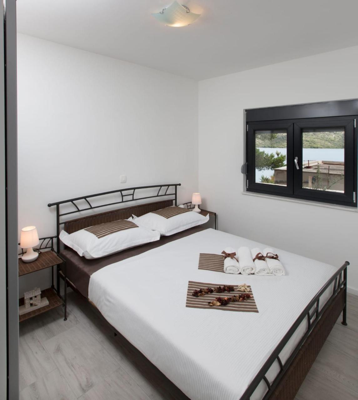 Villa Regina With Heated Pool And Sea View Marina Zewnętrze zdjęcie